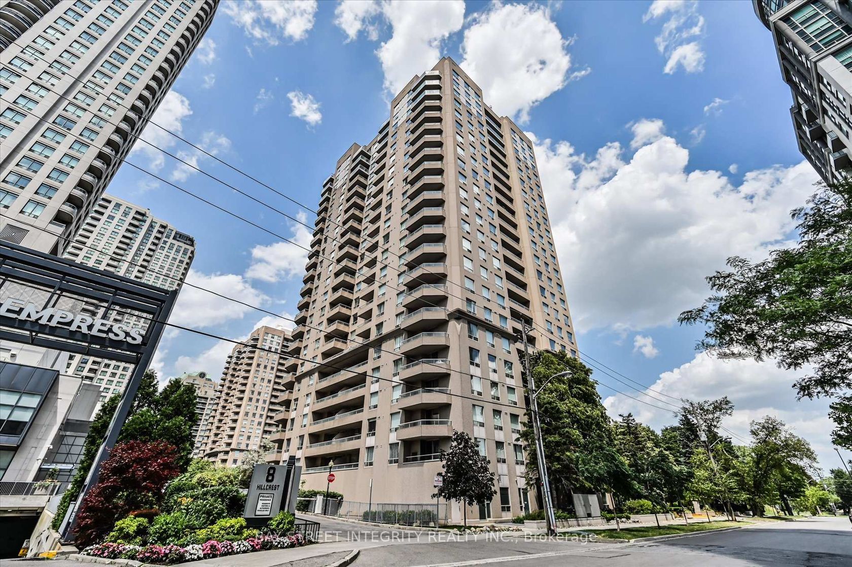 602 - 18 Hillcrest Avenue, Willowdale East, Toronto 