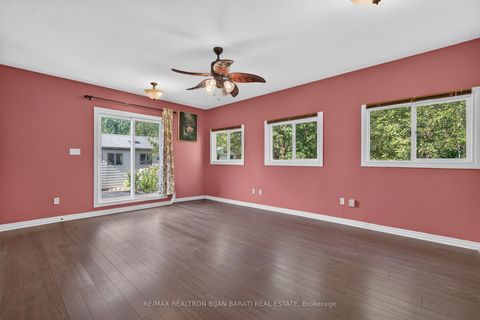 Photo 16 at 601 Conacher Drive, Newtonbrook East, Toronto