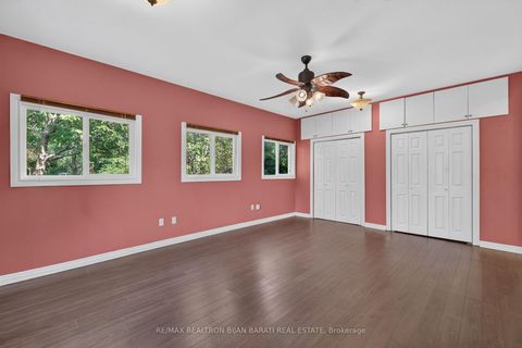 Photo 18 at 601 Conacher Drive, Newtonbrook East, Toronto