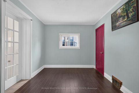 Photo 22 at 601 Conacher Drive, Newtonbrook East, Toronto