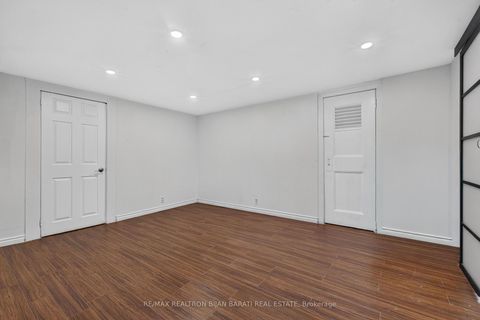 Photo 30 at 601 Conacher Drive, Newtonbrook East, Toronto