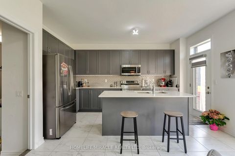 Photo 12 at 1429 Davis Loop, Lefroy, Innisfil