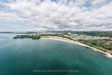 Photo 39 at 82 Woodbine Avenue, The Beaches, Toronto