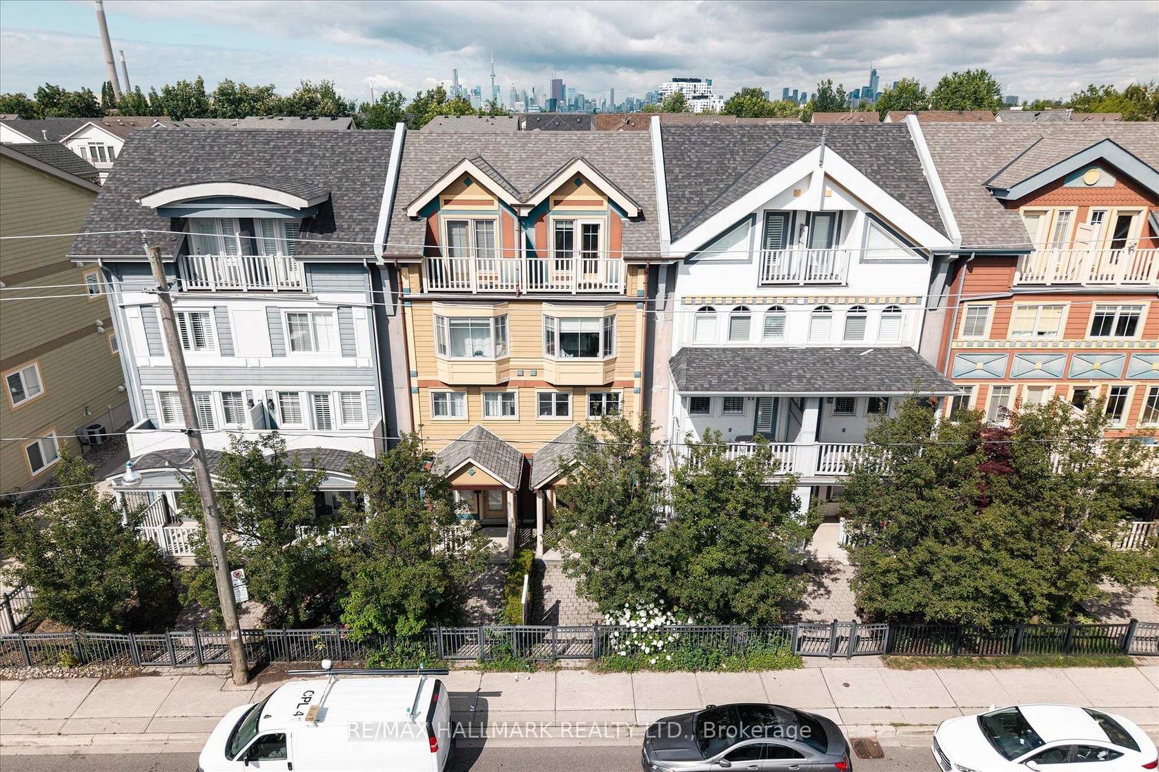 82 Woodbine Avenue, The Beaches, Toronto 