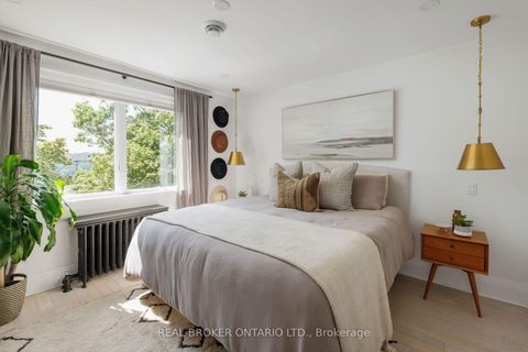 Photo 24 at 39 Beechwood Drive, Broadview North, Toronto