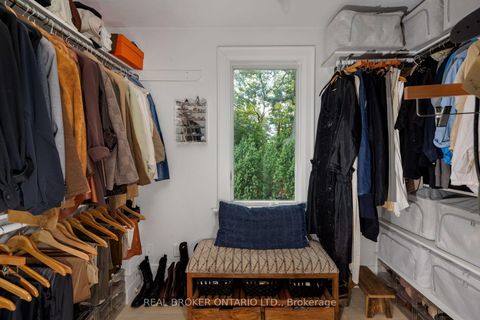 Photo 28 at 39 Beechwood Drive, Broadview North, Toronto