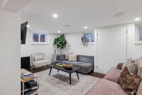 Photo 33 at 39 Beechwood Drive, Broadview North, Toronto