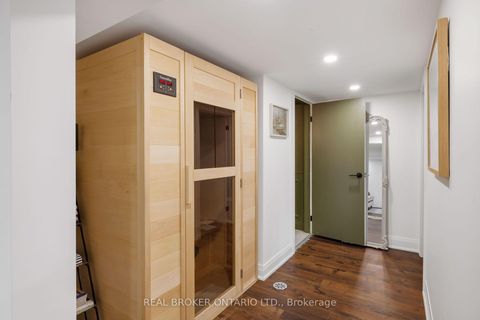 Photo 36 at 39 Beechwood Drive, Broadview North, Toronto