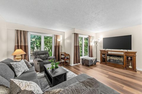 Photo 4 at 19 Carnival Court, Branson, Toronto