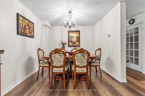 Photo 6 at 19 Carnival Court, Branson, Toronto