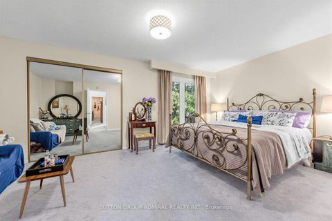 Photo 18 at 19 Carnival Court, Branson, Toronto