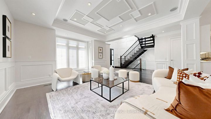 Photo 11 at 10 Bayberry Crescent, Bayview Village, Toronto