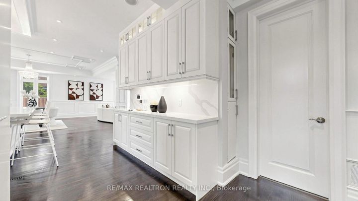 Photo 33 at 10 Bayberry Crescent, Bayview Village, Toronto