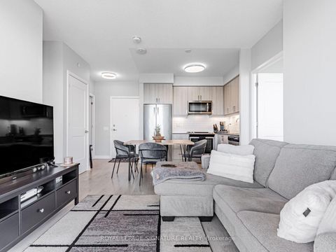 Photo 15 at 1114 - 7895 Jane Street, Concord, Vaughan