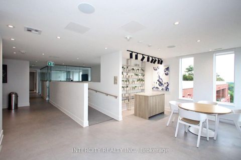 Photo 33 at 1201 - 3100 Keele Street, CFB, Toronto