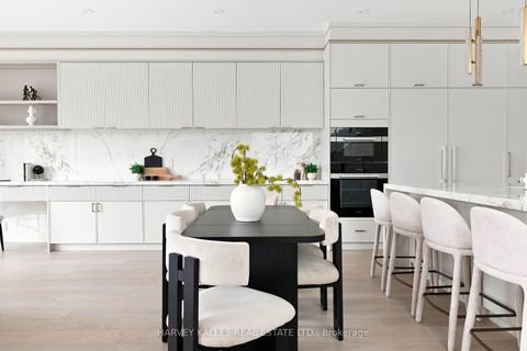 Photo 14 at 176 Briar Hill Avenue, Lawrence Park South, Toronto