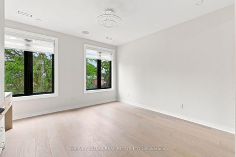 Photo 35 at 176 Briar Hill Avenue, Lawrence Park South, Toronto