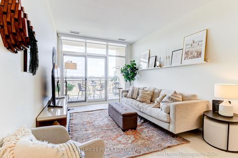 Photo 8 at 604 - 1 Leaside Park Drive, Thorncliffe Park, Toronto