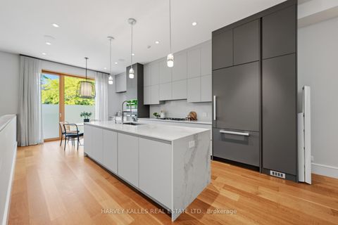 Photo 11 at 67 Heath Street W, St. Clair, Toronto