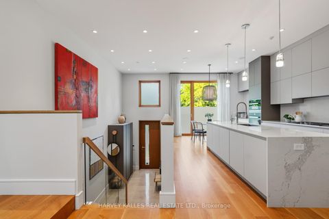 Photo 13 at 67 Heath Street W, St. Clair, Toronto