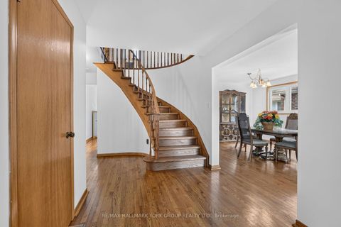 Photo 7 at 59 Riverglen Drive, Keswick South, Georgina