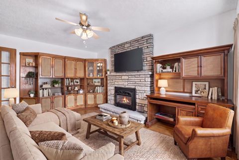 Photo 12 at 59 Riverglen Drive, Keswick South, Georgina