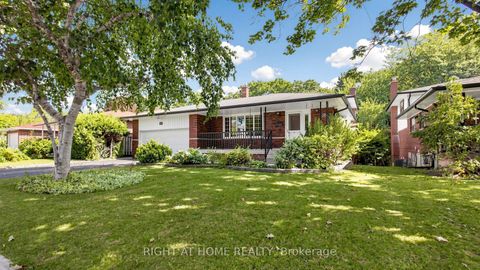 Photo 1 at 15 Skyridge Road, Morningside, Toronto