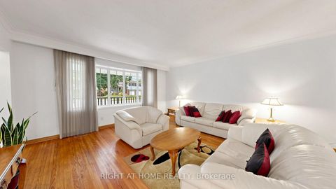 Photo 5 at 15 Skyridge Road, Morningside, Toronto