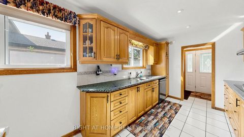 Photo 15 at 15 Skyridge Road, Morningside, Toronto
