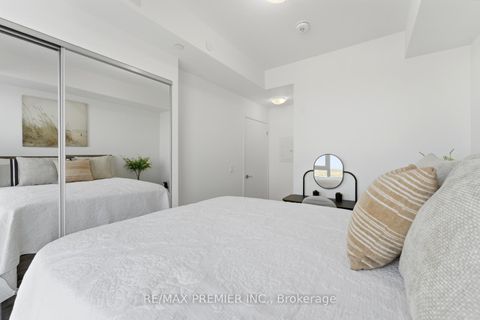 Photo 10 at 1512 - 10 Abeja Street, Concord, Vaughan