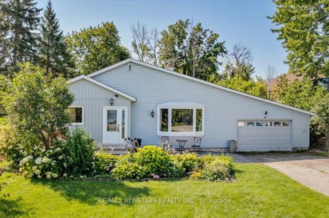 Photo 1 at 35 Lake Drive E, Keswick North, Georgina