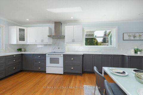 Photo 6 at 35 Lake Drive E, Keswick North, Georgina