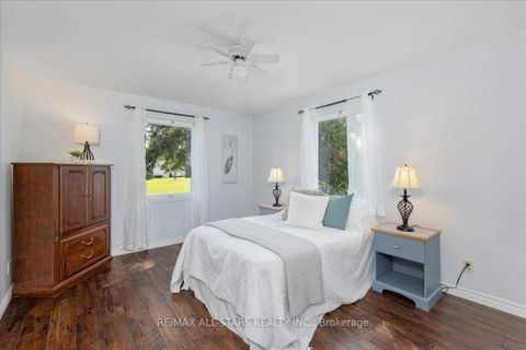 Photo 14 at 35 Lake Drive E, Keswick North, Georgina