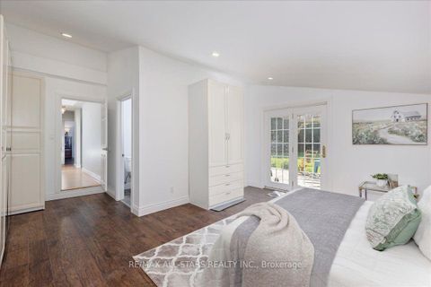 Photo 19 at 35 Lake Drive E, Keswick North, Georgina