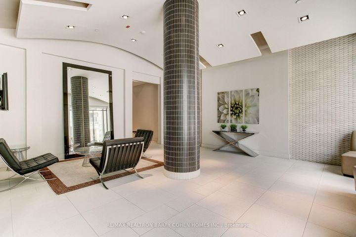 Photo 2 at 616 - 676 Sheppard Avenue E, Bayview Village, Toronto