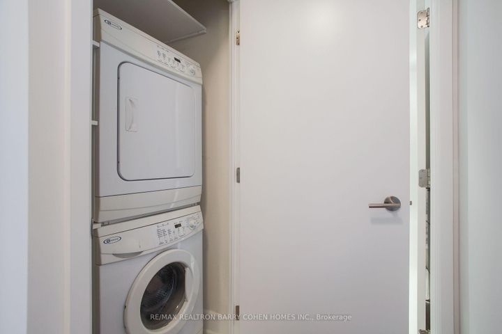 Photo 19 at 616 - 676 Sheppard Avenue E, Bayview Village, Toronto
