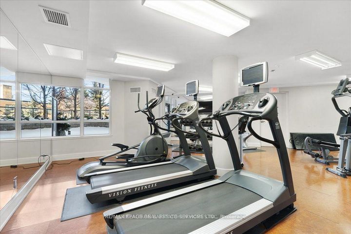 Photo 20 at 616 - 676 Sheppard Avenue E, Bayview Village, Toronto