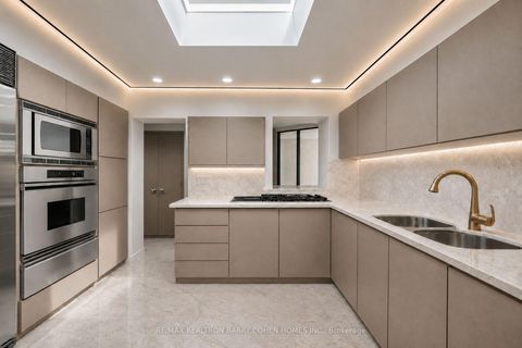 Photo 13 at 428 Russell Hill Road, Forest Hill South, Toronto