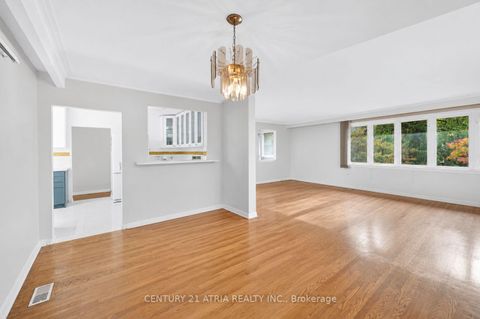 Photo 7 at 69 Olsen Drive, Donalda, Toronto