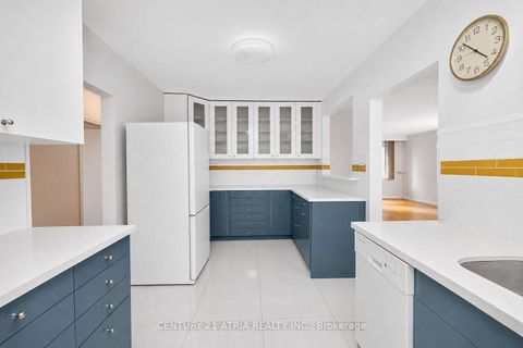 Photo 9 at 69 Olsen Drive, Donalda, Toronto