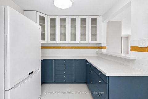 Photo 10 at 69 Olsen Drive, Donalda, Toronto