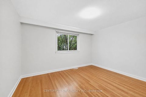 Photo 11 at 69 Olsen Drive, Donalda, Toronto