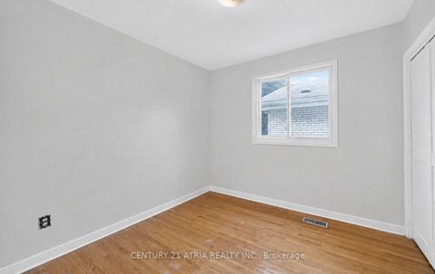 Photo 15 at 69 Olsen Drive, Donalda, Toronto