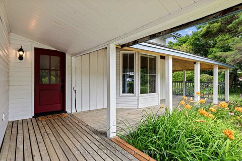 Photo 3 at 262 Batteaux Road, Batteaux, Clearview