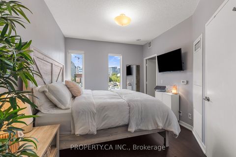 Photo 5 at N122 - 120 Bayview Avenue, Waterfront Communities C8, Toronto
