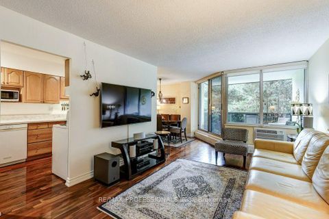 Photo 2 at 112 - 420 Mill Road, West Deane, Toronto