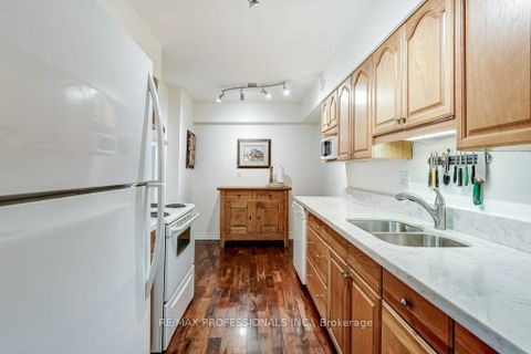 Photo 8 at 112 - 420 Mill Road, West Deane, Toronto