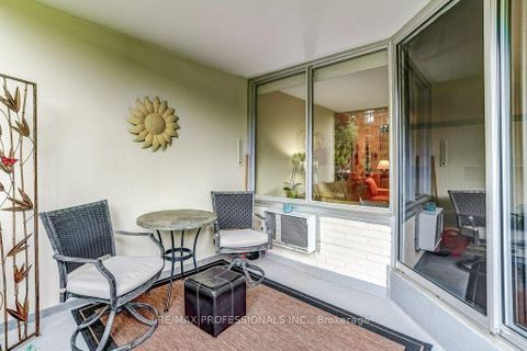 Photo 10 at 112 - 420 Mill Road, West Deane, Toronto