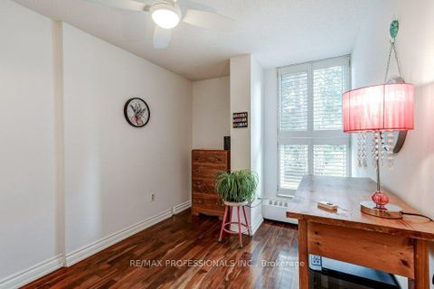 Photo 16 at 112 - 420 Mill Road, West Deane, Toronto