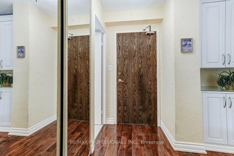 Photo 18 at 112 - 420 Mill Road, West Deane, Toronto